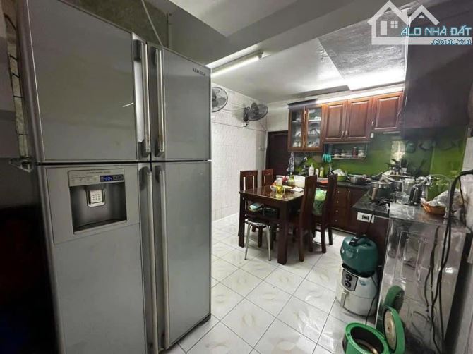 BÁN NHÀ PHÂN LÔ QUÂN ĐỘI 7,5 TỶ 53m 4 TẦNG MT 3,2m Ô TÔ ĐỖ CỬA HOÀNG HOA THÁM BA ĐÌNH - 3