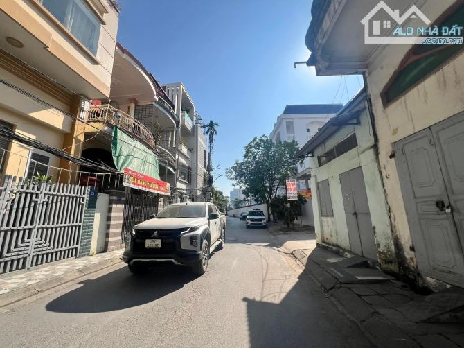 Bán nhà 4 tầng đường Sở Dầu, Hồng Bàng DT: 37m Giá: 3.3 tỷ Ms Minh - 3