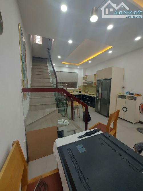 42M2 - 4 Tầng Sân thượng BTCT - Tặng Full Nội Thất - 3