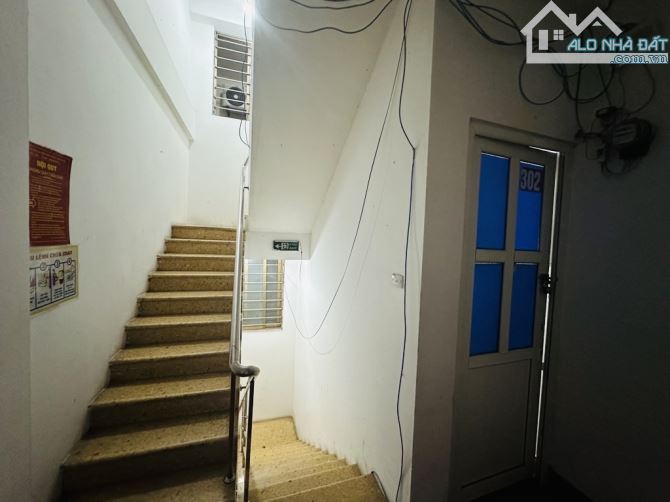 Bán Nhà Phạm Tuấn Tài Phân Lô-3 Ô Tô Tránh Nhau .55m .7 Tầng.Mt 5m .12 phòng(800) .20 Tỷ - 3