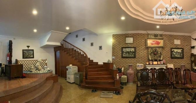 Bán siêu Biệt Thự Cầu Giấy, 250m2 khu phân lô oto tránh vỉa hè - 3