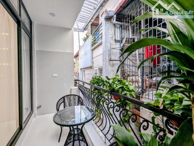 Siêu phẩm Nguyễn Phúc Lai, gara ô tô, phân lô, gần hô Hoàng Cầu, chào 15 tỷ 5 - 4