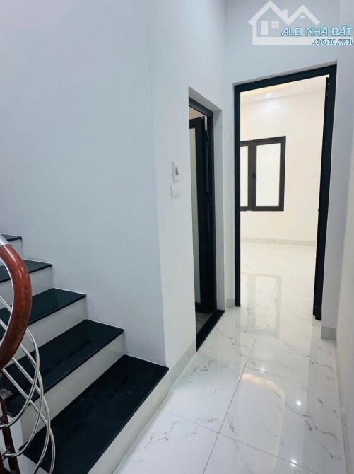 BÁN GẤP NHÀ PHỐ KIM GIANG - CẠNH ĐẠI HỌC THĂNG LONG - 32m 4 TẦNG CHỈ HƠN 6 TỶ - 4