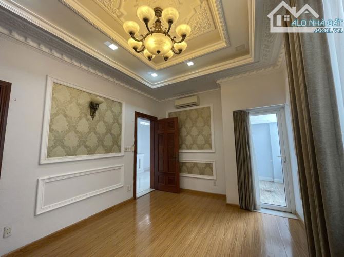 bán biệt thự 2 MT khu Phan Xích Long DT 10x16 hầm 6 lầu giá net 46 tỷ - 4