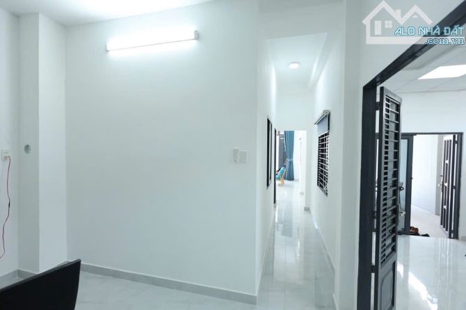 Nhà 2 tầng Mặt tiền đường HT23, phường HT, Q12, dt 199m2 (8mx25m). Giá 13,2Tỷ - 4
