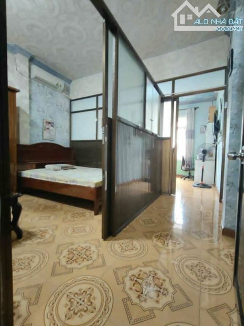 Giảm 1,390 tỷ. HXT Hiền Vương, Tân Phú, 65m2, 3 Tầng, 4/4,2m x 16m, chỉ 5 tỷ - 4