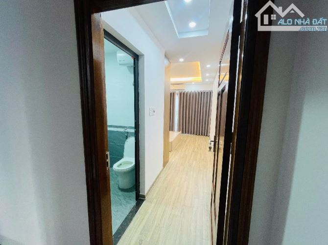 Bán nhà Hồng Tiến 5T Lô Góc, oto đỗ cửa, oto tránh, cực đẹp giá chỉ nhỉnh 6 tỷ còn TL. LH - 4