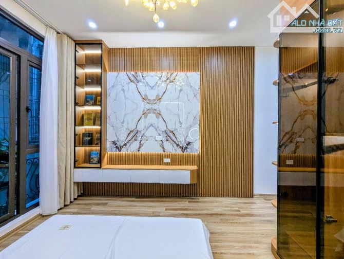 Siêu phẩm Nguyễn Phúc Lai, gara ô tô, phân lô, gần hô Hoàng Cầu, chào 15 tỷ 5 - 8