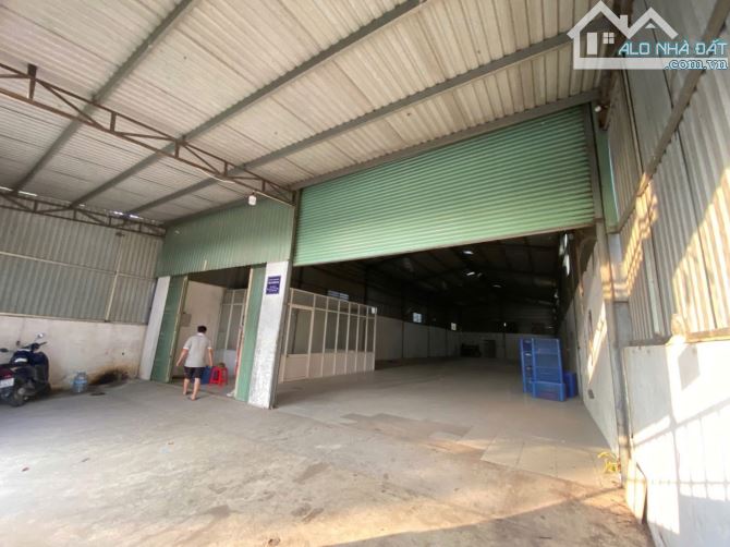 Cho thuê nhiều  kho xưởng  500m2 - 750m2 - 1100m2 - 2000m2 - 2200m2 ở Tân Uyên Bình Dương