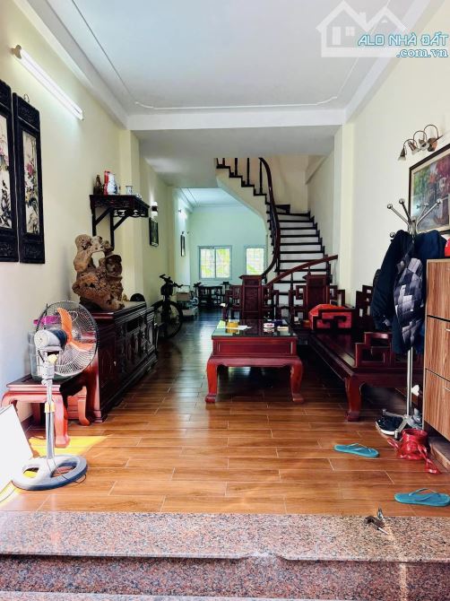 ĐẠI ĐỒNG THANH TRÌ HOÀNG MAI 5.7 TỶ 45m 3 TẦNG MẶT TIỀN 3.4m HAI MẶT THOÁNG TRƯỚC SAU