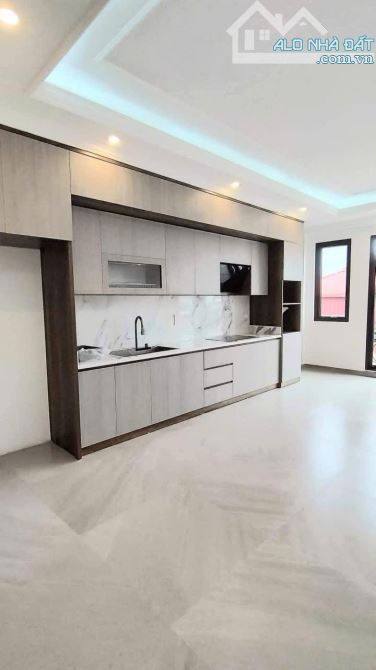 Bán Nhà Văn Trì - Nguyên Xá Lô Góc 30m ra Phố 46m Nhỉnh 5tỉ