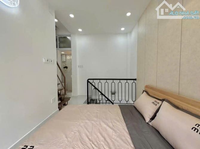 Nhà đẹp Phú Mỹ Hưng, Huỳnh Tấn Phát, Q7: 32M, chỉ 4.3 tỏi