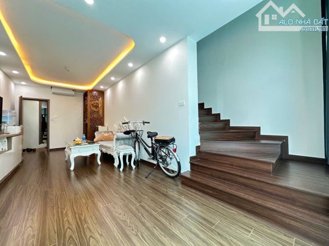 Cực hiếm - Đào Tấn: căn hộ TT 102m2 x 2 tầng như duplex full nội thất - giá chưa đến 4 tỷ