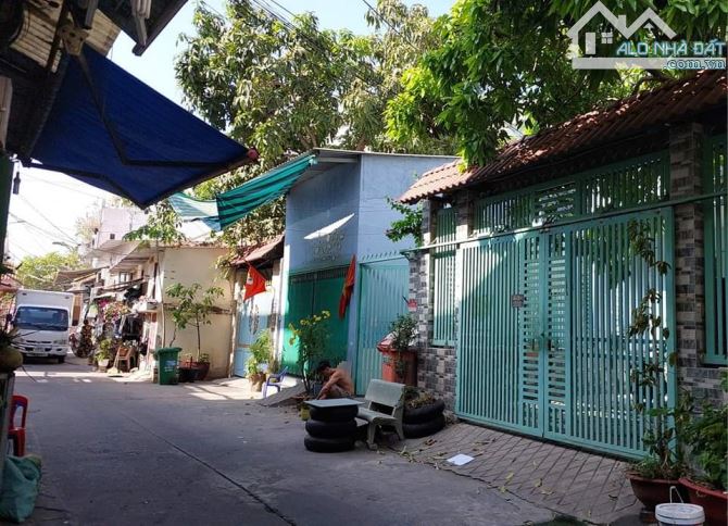 Hiếm. Bán nhà Quận 7, Hẻm xe hơi Lý Phục Man, 3 tầng, 102m2 (6.4x16), chỉ 7.9 tỷ
