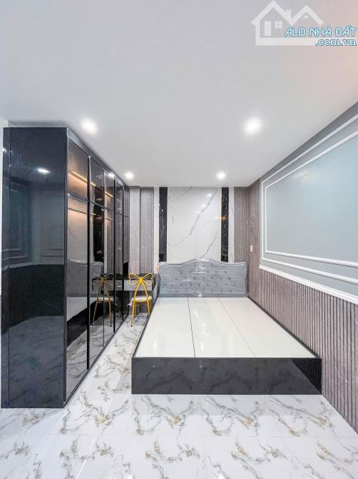 NHÀ TRỆT LỮNG (GẦN CÂY XĂNG SỐ 9) Đ.NGUYỄN VĂN LINH - P.LONG TUYỀN - Q.BÌNH THUỶ, CT - 11