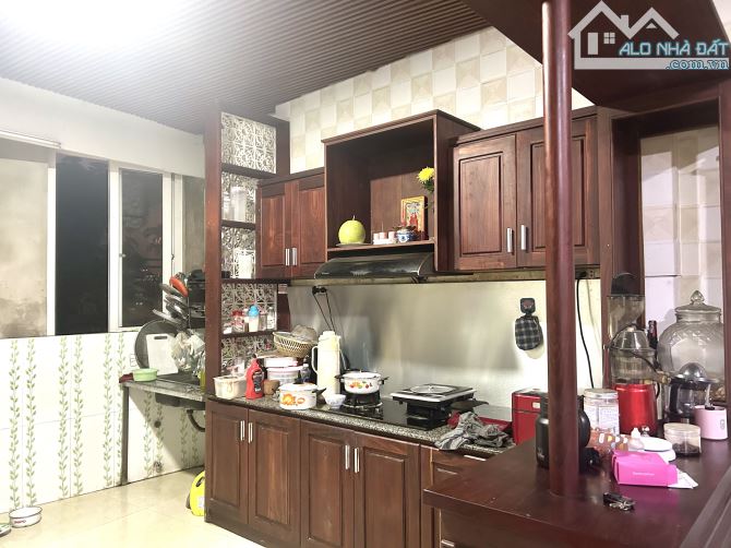 Bán nhà Nguyễn Tri Phương, Hải Châu, vị trí kinh doanh tốt, 4 tầng kiên cố - 1