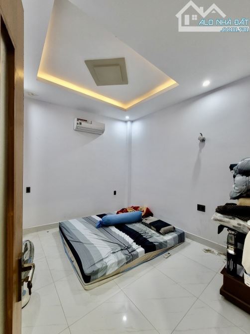 Bán Nhà Đường Phan Đình Thông - Giáp Quận 6 - Ngang 4.5m - Nhà 3 Tầng - Chỉ nhỉnh 4 tỷ. - 1
