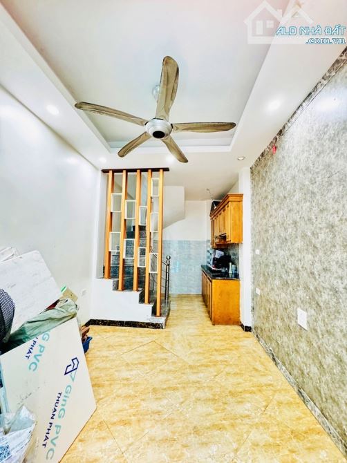 CỰC SỐC 3 TỶ CÓ NGAY ĐẸP 5 TẦNG 3 PHÒNG NGỦ ĐẦY ĐỦ CÔNG NĂNG TẠI PHỐ TAM TRINH PHƯỜNG YÊN - 1