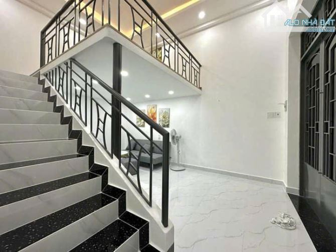 Nhà ngon Huỳnh Tấn Phát, Quận 7, gần 40 M2, 2 tầng , nhỉnh 4 Tỷ - 1