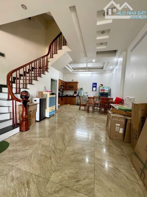 BÁN NHÀ DƯƠNG NỘI HÀ ĐÔNG_PHÂN LÔ VỈA HÈ_ĐƯỜNG RỘNG 14M KINH DOANH VÔ ĐỐI_50M_GIÁ:12,1 TỶ - 2