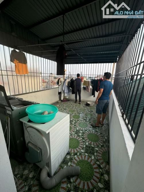 Cực ngon, bán CCMN Yên Xá, 40m2*8tầng, nhà mới, gần nhiều ĐH, 13pkk - 3