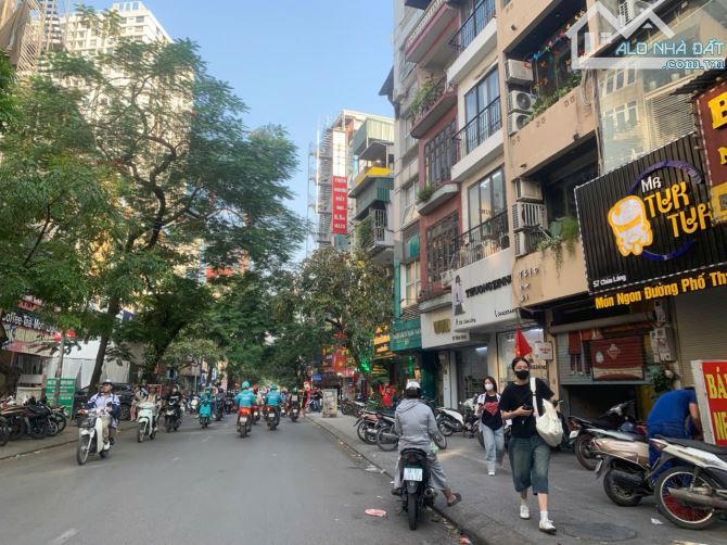 Bán nhà ngõ 82 phố Chùa Láng 58m2 phân lô ô tô tránh, 2 thoáng, kinh doanh, giá 20.5 tỷ. - 3
