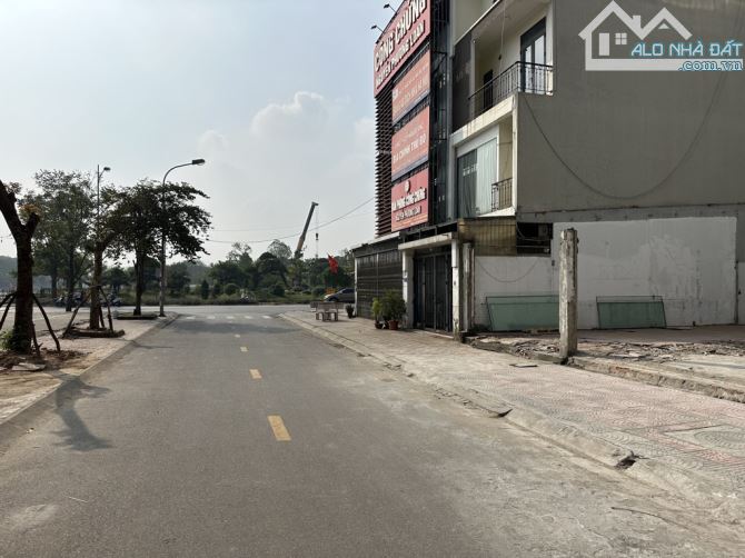 Bán đất đấu giá Việt Hưng. Dt : 75m2. Mt 4,5m. Mặt phố Đoàn Khuê - 4