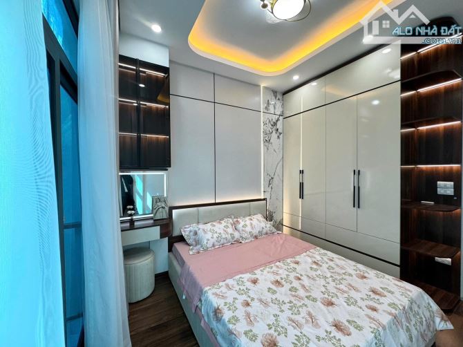 **🏠 Nhà Dân Xây Ngọc Thụy, 42M², 5 Tầng- Lô Góc- Full Nội Thất -Giá 6.X béTỷ** - 5