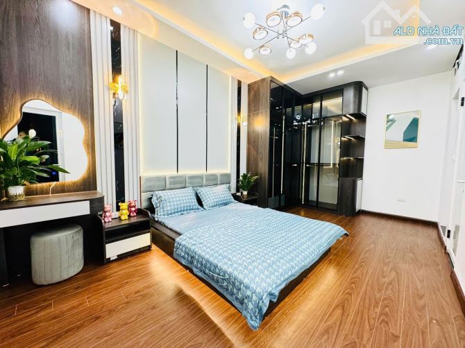 Đội Cấn 50m2 7 Tầng thang máy, lô góc 3 thoáng, sổ riêng gần ô tô - 7