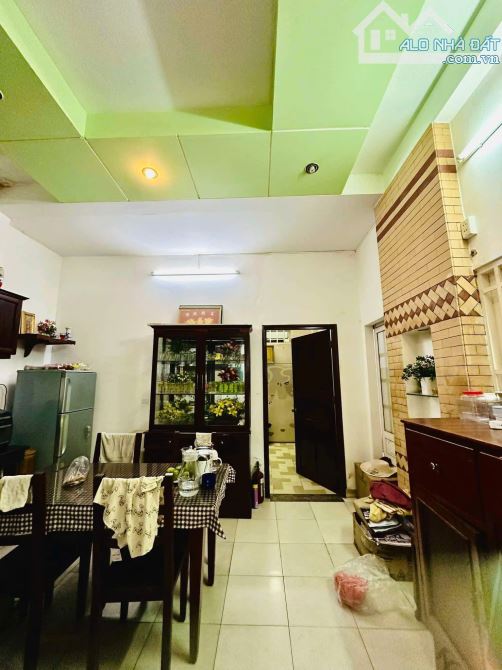 GIẢM 3 TỶ - BÁN GẤP NHÀ 3 TẦNG BTCT - HXH - 127M2 - CHỈ 11.X TỶ - 7