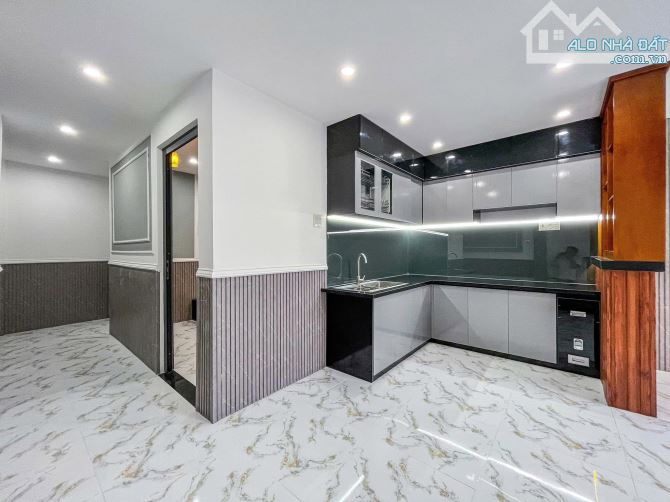 NHÀ TRỆT LỮNG (GẦN CÂY XĂNG SỐ 9) Đ.NGUYỄN VĂN LINH - P.LONG TUYỀN - Q.BÌNH THUỶ, CT - 7