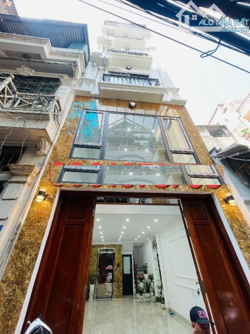 Bán nhà ngõ 66 Ngọc Thuỵ 6T thang máy nhà mới ở luôn, 1 bước ra phố giá 8 tỷ 3 có TL. LH