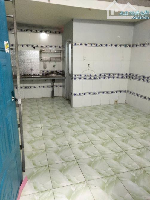 Xuất ngoại, cần bán NHÀ TRỌ, 87M2, siêu rộng, chỉ 5.2 tỏi