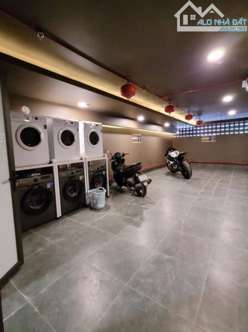 Bán TOÀ CĂN HỘ DỊCH VỤ ĐỖ ĐỨC DỤC 100M2 x 9 TẦNG THANG MÁY. Giá 28tỷ có TL