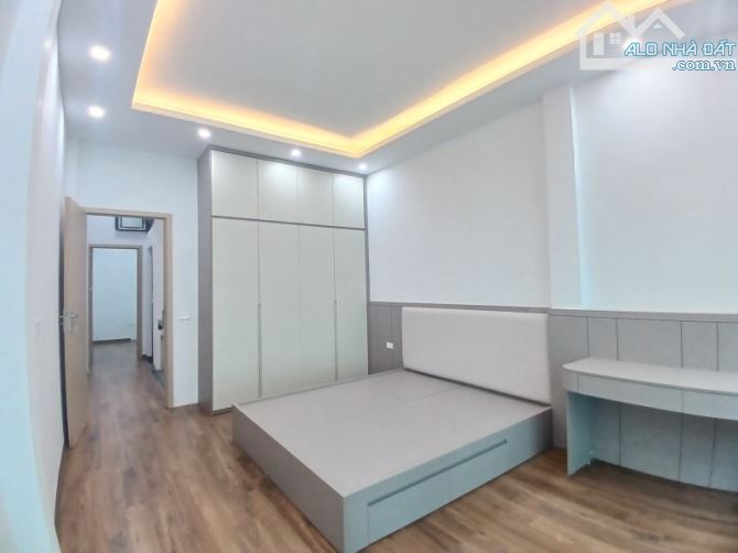 BÁN NHÀ BỘ TƯ LỆNH THỦ ĐÔ, YÊN NGHĨA, HÀ ĐÔNG MỚI ĐẸP Ở NGAY