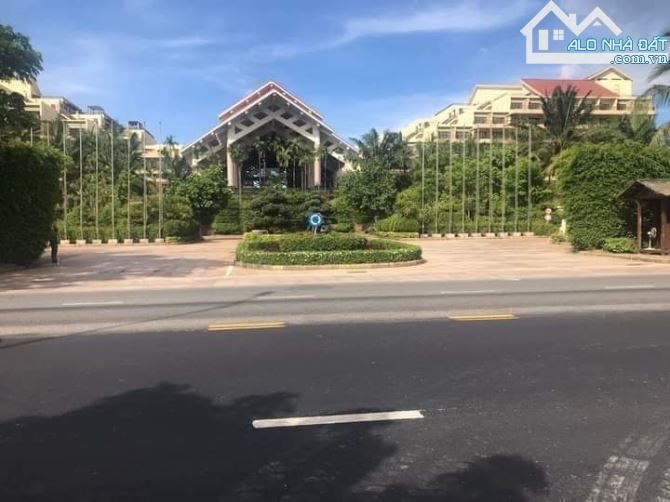 BÁN ĐẤT TẶNG NHÀ 2MT TRƯỚC SAU VÕ NGUYÊN GIÁP – ĐỐI DIỆN FURRAMA RESORT -  292M2 - 56 TỶ