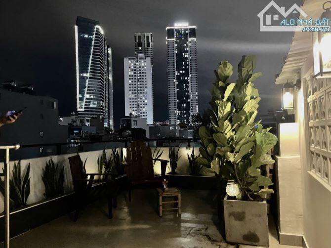 🏡 NHÀ 4 TẦNG TUYỆT ĐẸP - VIEW SÀI GÒN PEARL - GIÁP QUẬN 1