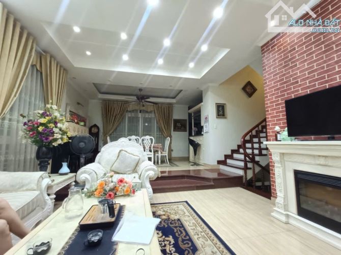 Bán BT Villa I- Huyndai Hillstate, dt 172m2, 4t, mt 10 m. Gia ban 32 tỷ Hà Đông. - 1