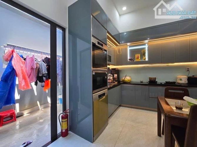 2 TẦNG MỚI ĐẸP - LÊ DUẨN - Ô TÔ NGỦ SÂN NHÀ - DTĐ 120M2 - NGANG 6M - CHỈ 4,8 TỶ - 1