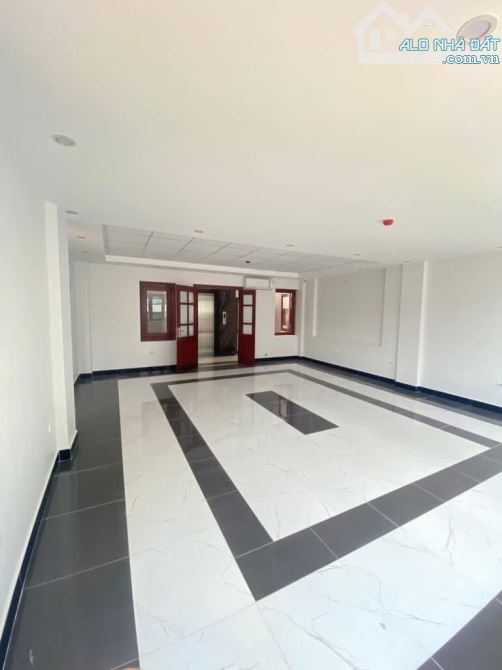 nhà ngõ thôg, KDVP ô tô vào nhà phố thái hà, đống đa, DT 80tr.thág 93Mx8T mặt 7m nhỉh 30tỉ - 2