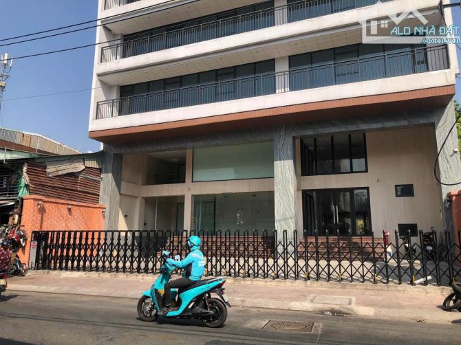 Cho thuê tòa nhà 228 Bùi Hữu Nghĩa, phường 1, Bình Thạnh - 2