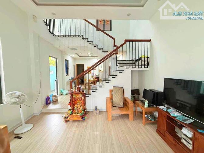 NHÀ K. BÌNH AN 7 - OTO TẬN NHÀ - 100M2 - 2 TẦNG - HIỆN ĐẠI - Ở NGAY - KHU VỰC CAO RÁO - 2