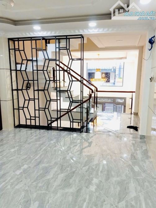 Nhà bán hẻm xe hơi 6m, 5 tầng, 4m x 14m, sát Aeon mall bình tân, giá 6ty - 2