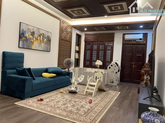 Bán nhà riêng phân lô Trịnh Văn Bô, khu cán bộ VPTW, 61m2, 4 tầng, view công viên, 18,5 tỷ - 2