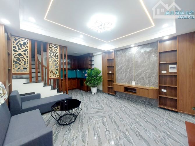 P/LÔ Ô TÔ  cách phố Lĩnh Nam 30m DT35mx5T MT4,1m chỉ 6,85 tỷ nhà mới Koong - 3
