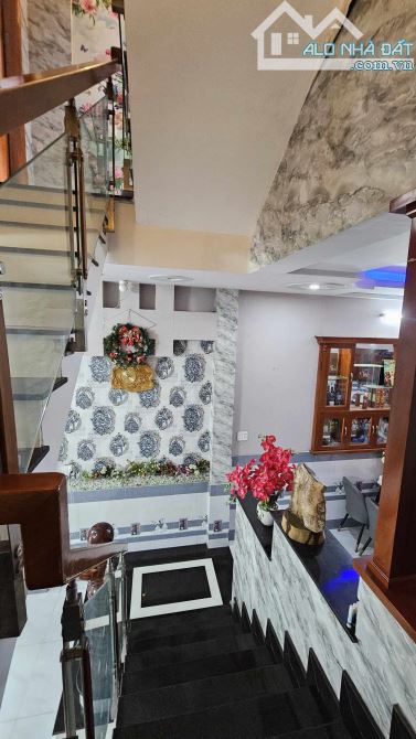 QUẬN 12, TÂN CHÁNH HIỆP, BÁN NHÀ HẺM XE HƠI TRÁNH, 88M2 4 TẦNG CHỈ 5 TỶ 700 - 3