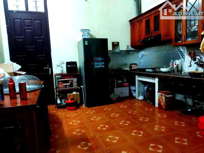 Bán nhà Mễ Trì Thượng, NamTừ Liêm , 65m, giá 9,5 tỷ, nhà đất nở hậu, 2 mặt thoáng - 2