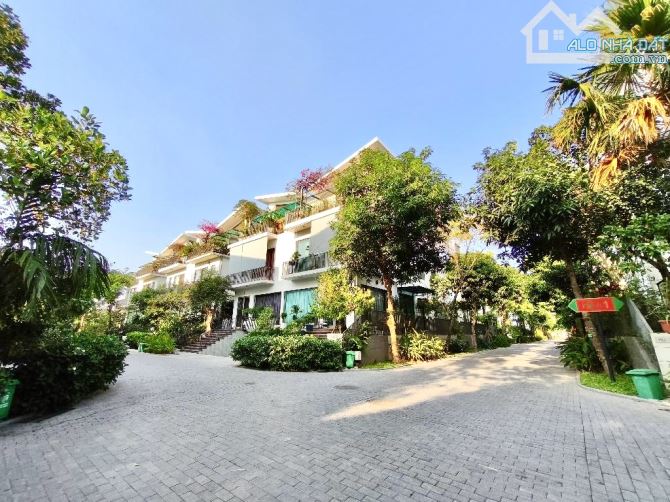 Bán Gấp Cân Biệt Thự Khai Sơn 158m2-Mặt Tiền 8m-FULL NỘI THẤT VÀI TỶ-THANG MÁY-chỉ 55 tỷ - 3
