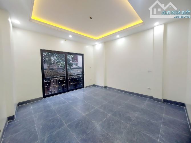 P/LÔ Ô TÔ  cách phố Lĩnh Nam 30m DT35mx5T MT4,1m chỉ 6,85 tỷ nhà mới Koong - 5