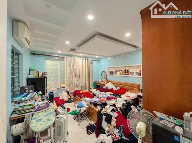 Nhà đệp ở ngay ô tô tránh Khương Trung Thanh Xuân. Sổ A4 91m, 4 tầng 4 ngủ MT4m4 Giá 18 tỷ - 6